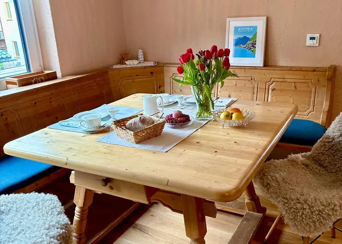 Cosy Apartment Bad Ischl In Quiet Residential Area - Newly Renovated