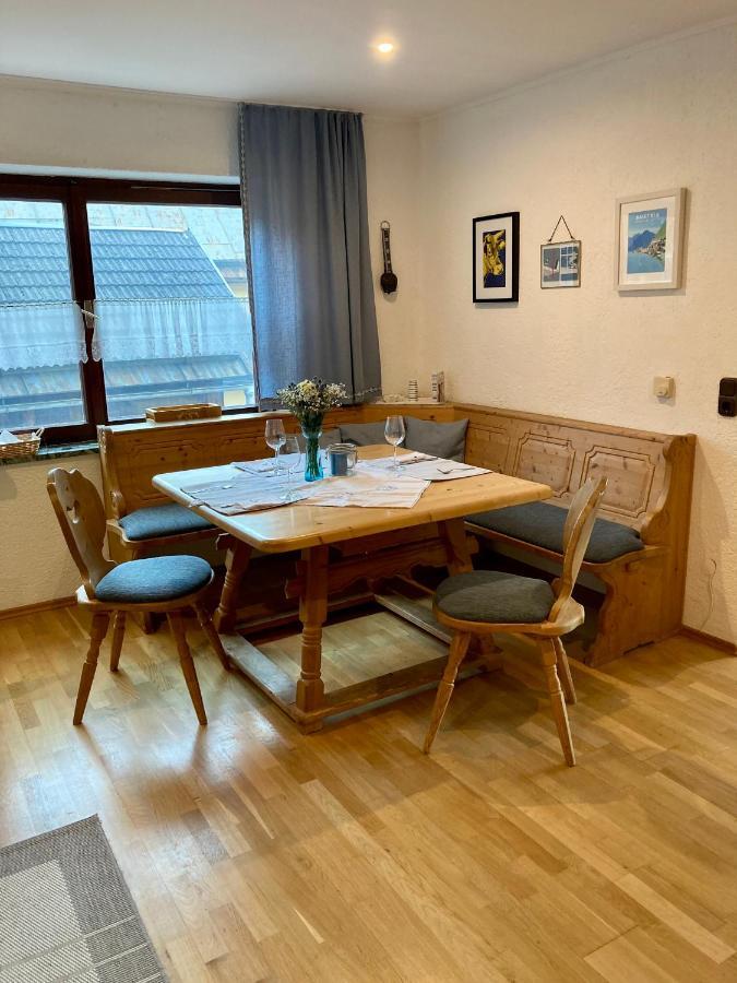 Cosy In Quiet Residential Area - Newly Renovated Apartment Bad Ischl